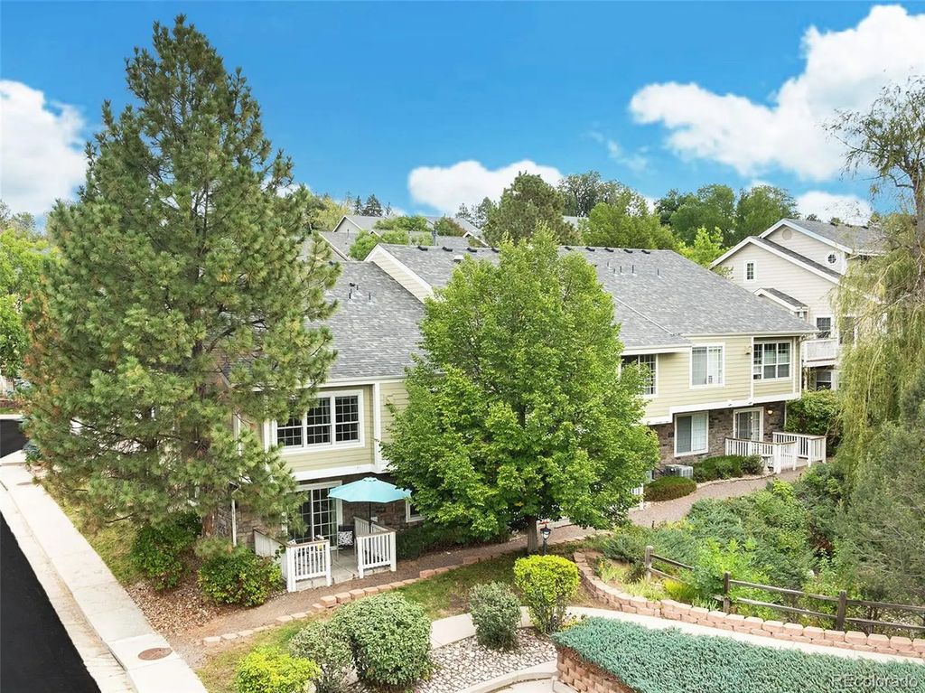 6761 W Yale Avenue, Lakewood