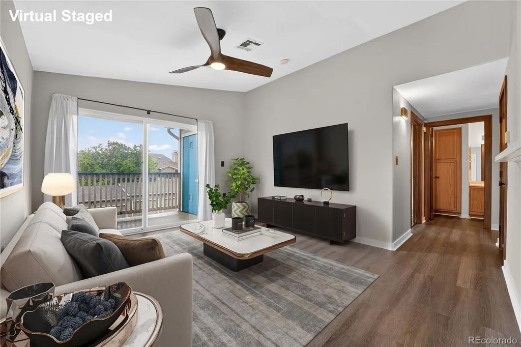 8406 Pebble Creek Way 204, Highlands Ranch