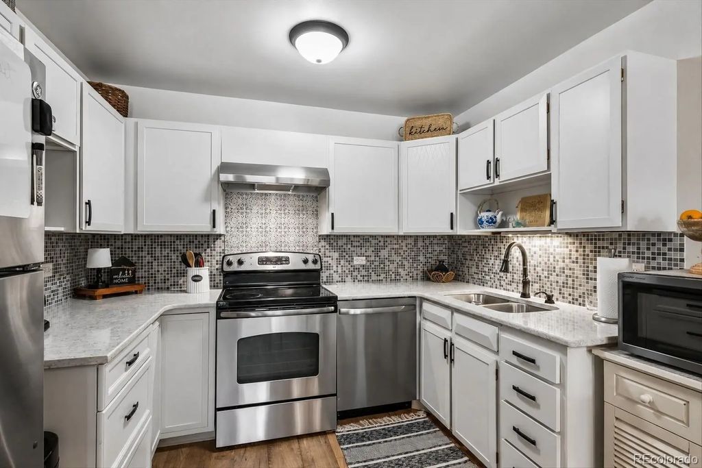 9360 E Center Avenue 11c, Denver
