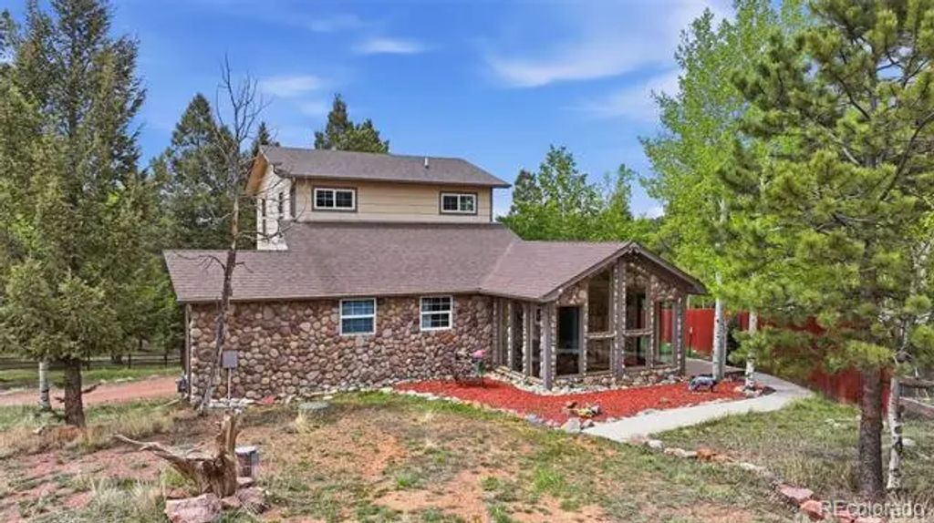 1625 N Mountain Estates Road, Florissant