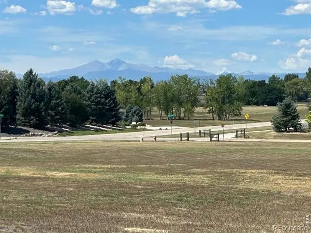 8728 Longs Peak Circle, Windsor