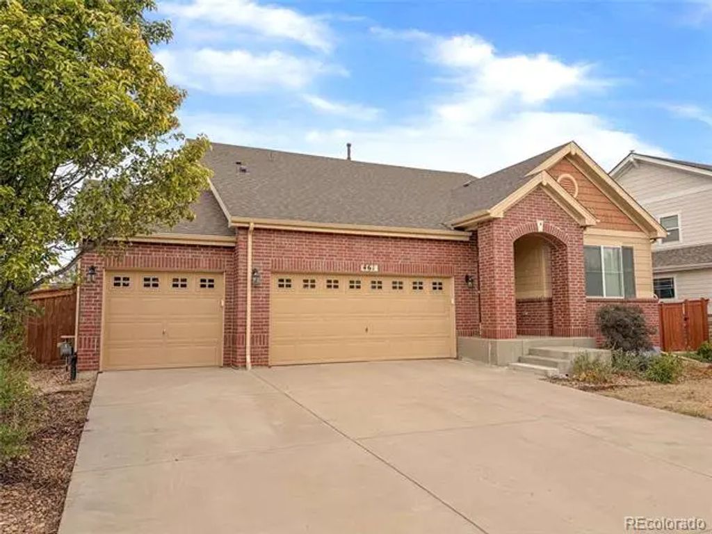 461 N Jackson Gap Way, Aurora