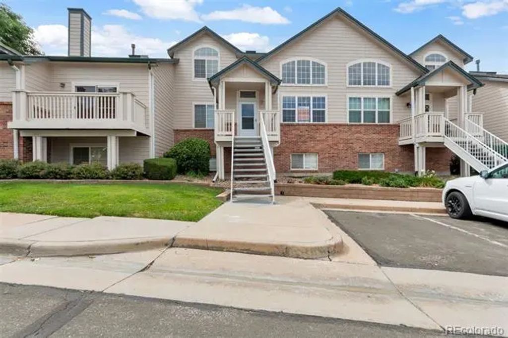 18102 E Bethany Place, Aurora