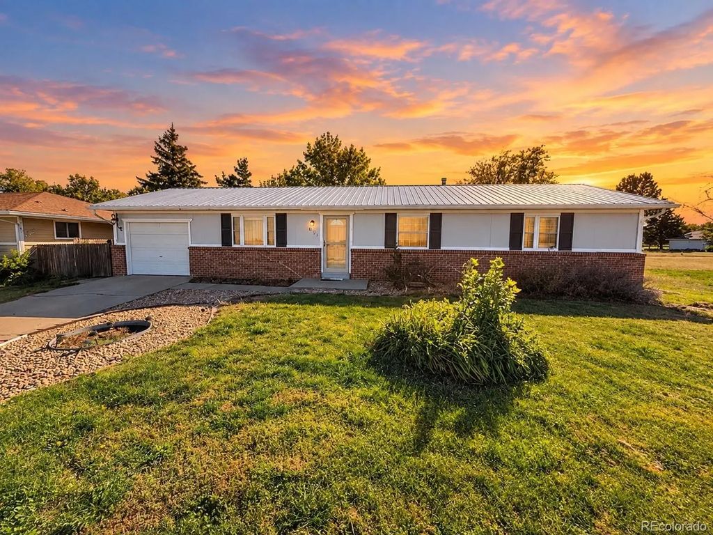 1806 Aspen Street, Strasburg