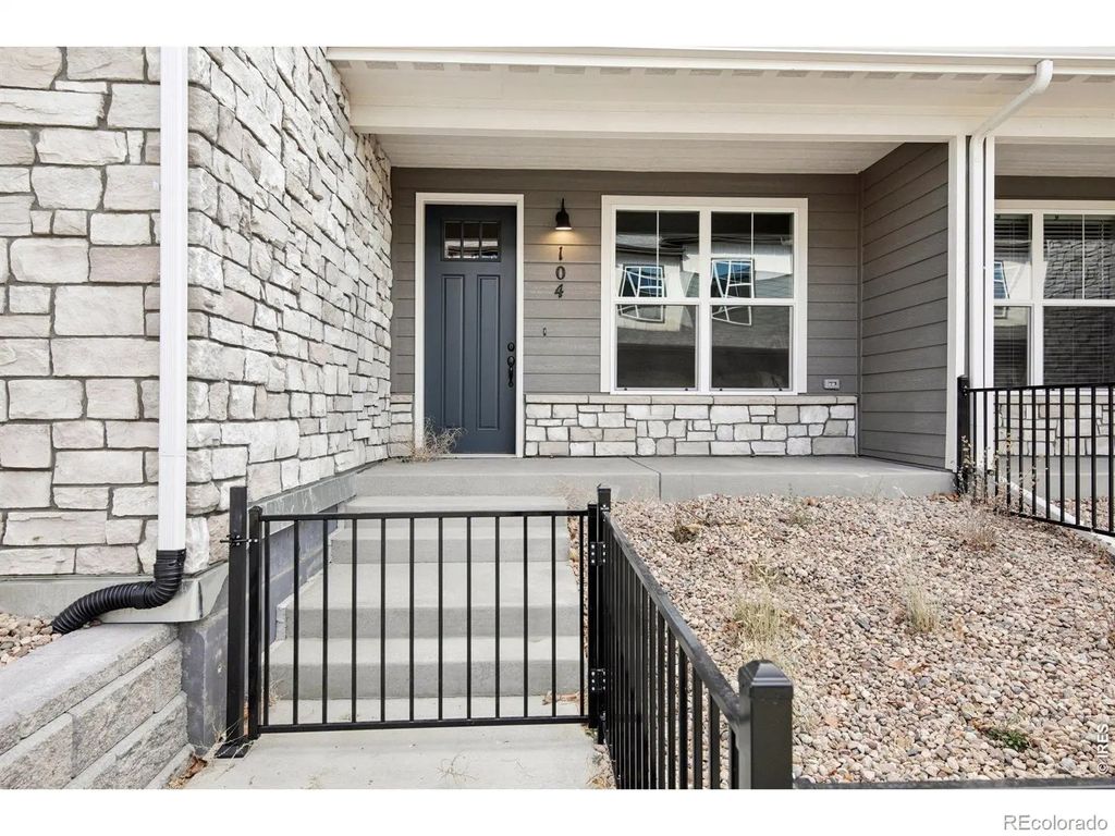410 High Point Drive 104, Longmont