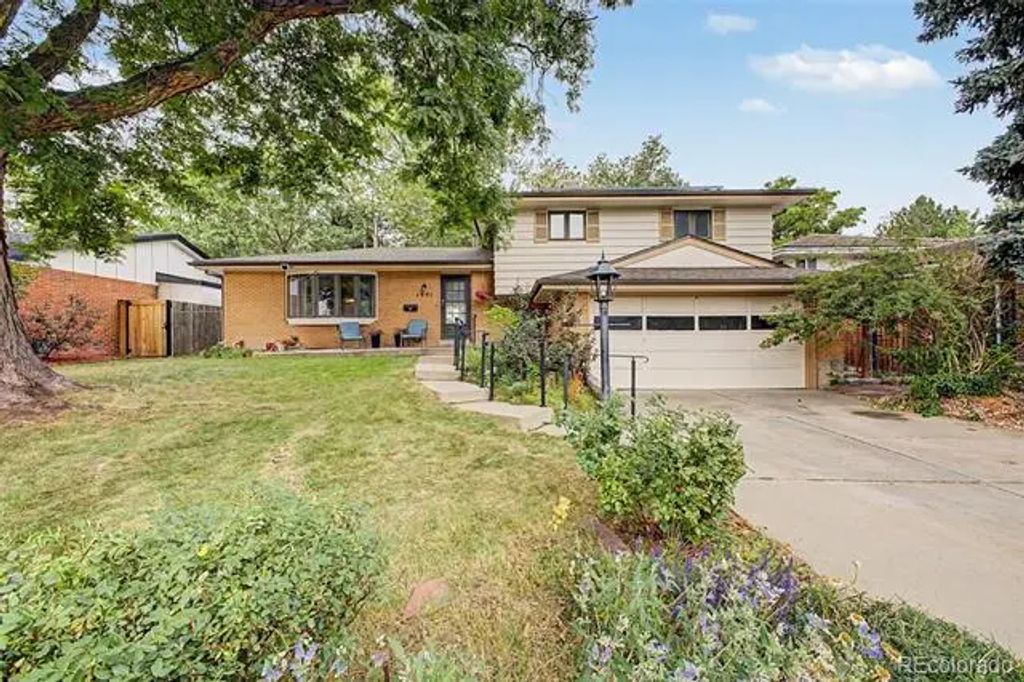 1991 S Locust Street, Denver