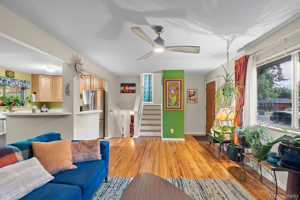 452 S Robb Way, Lakewood