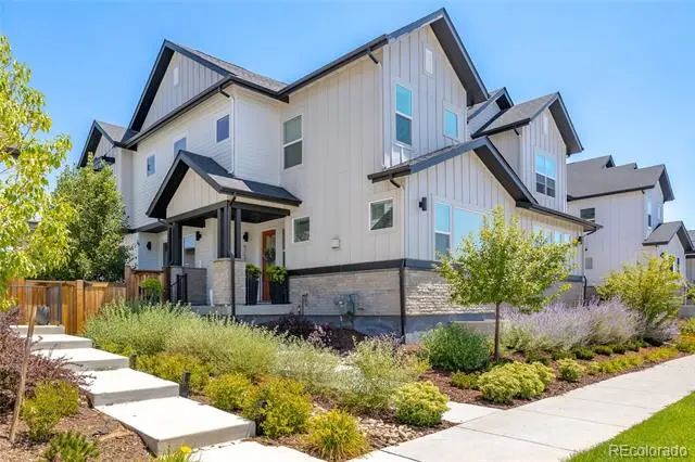 9759 E 62nd Drive, Denver