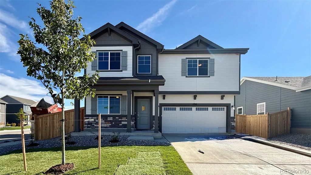 796 N Carrie Court, Watkins