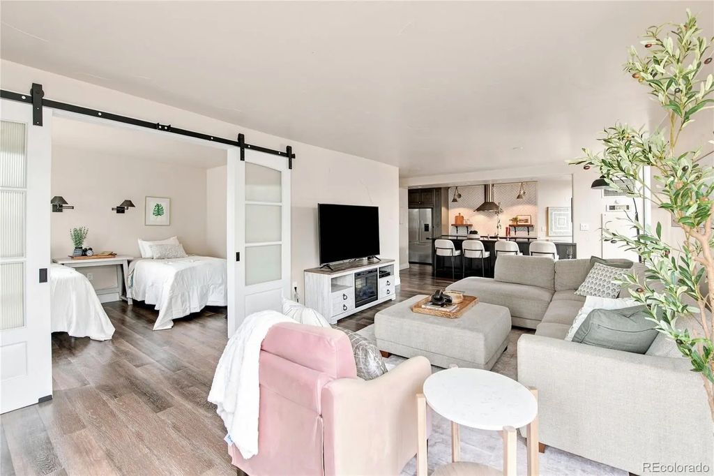 1625 Larimer Street 1705, Denver