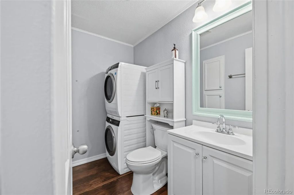 857 S Van Gordon Court A204, Lakewood