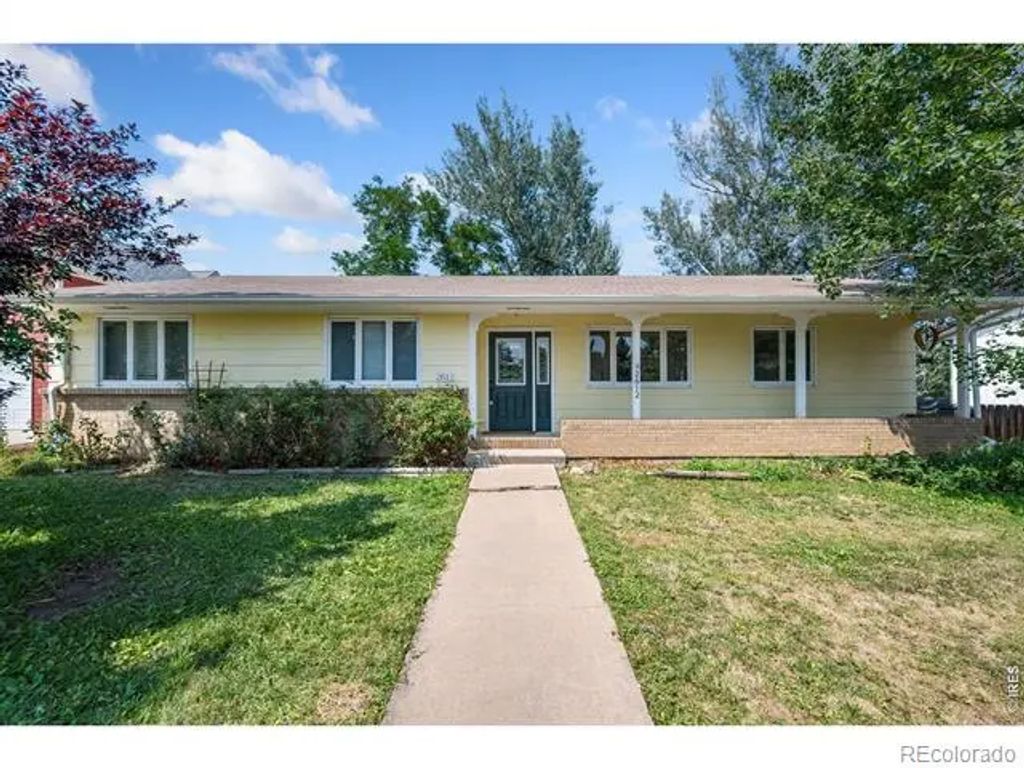 2612 Mountain View Avenue, Longmont