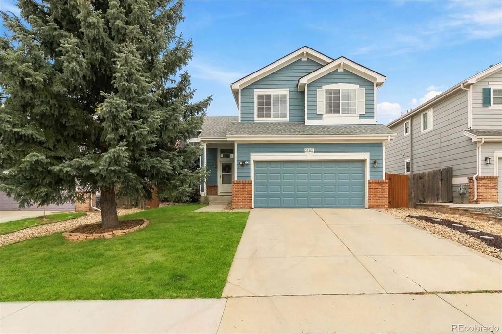 22262 E Navarro Place, Aurora