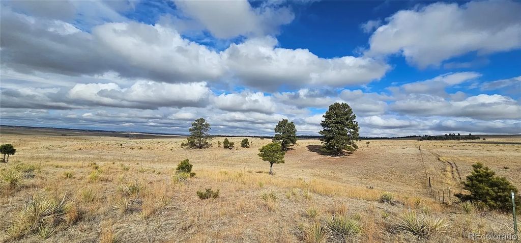 23895 County Road 144, Agate