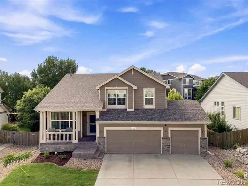 2713 Aylesbury Way, Johnstown