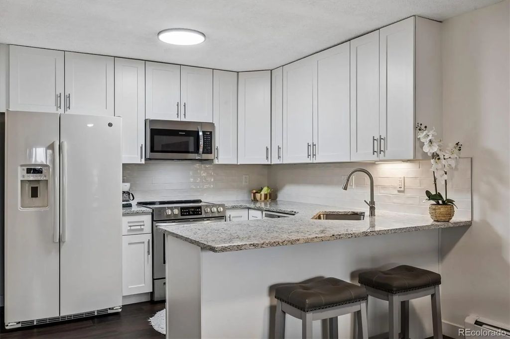 6960 E Girard Avenue 603, Denver