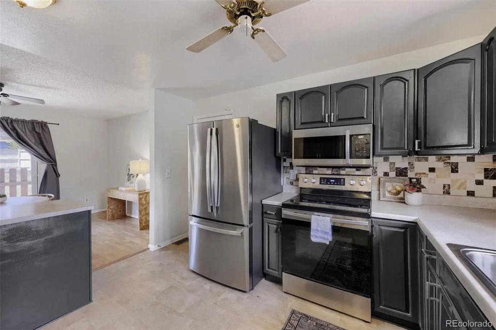 445 Hickory Place, Broomfield