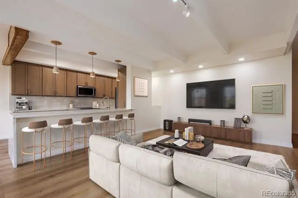 7877 E Mississippi Avenue 706, Denver