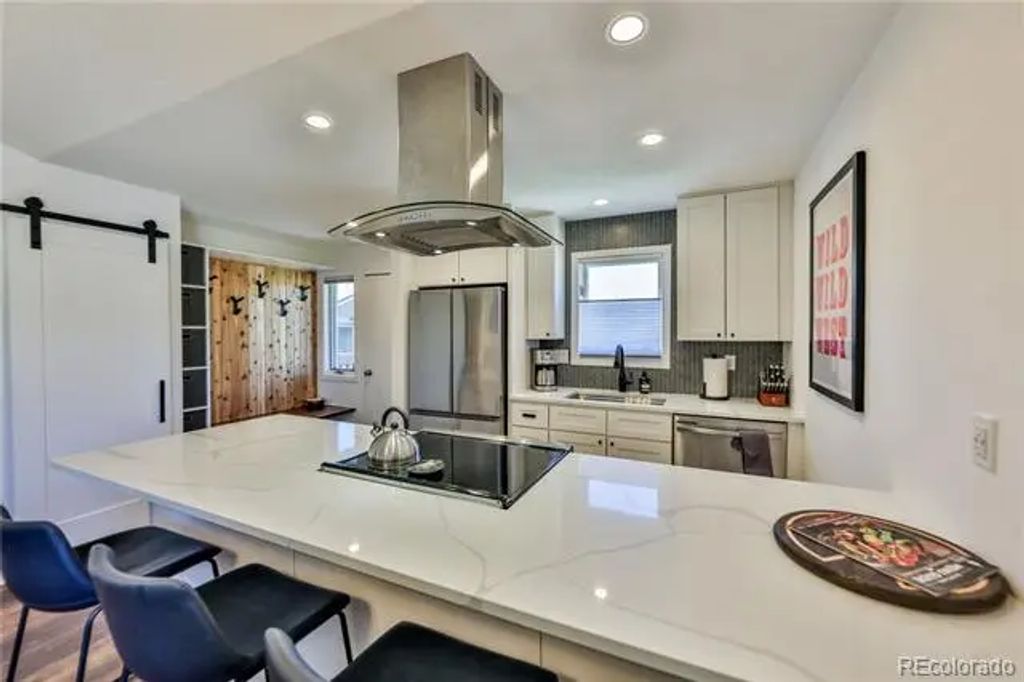 99 Doc Susie Avenue B6, Fraser