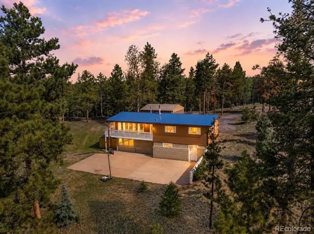 300 Ute Trail, Woodland Park