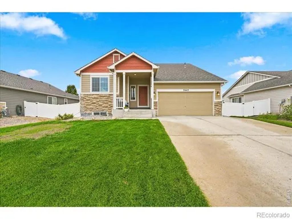 7447 Little Fox Lane, Wellington