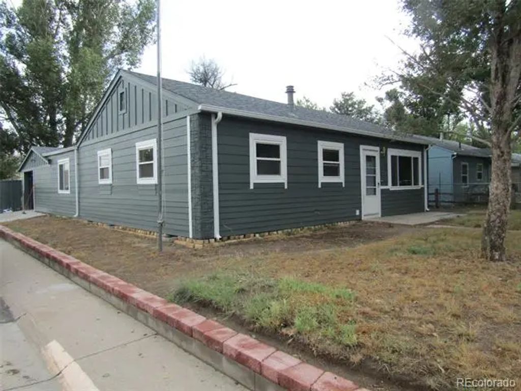 1123 Eaton Street, Brush