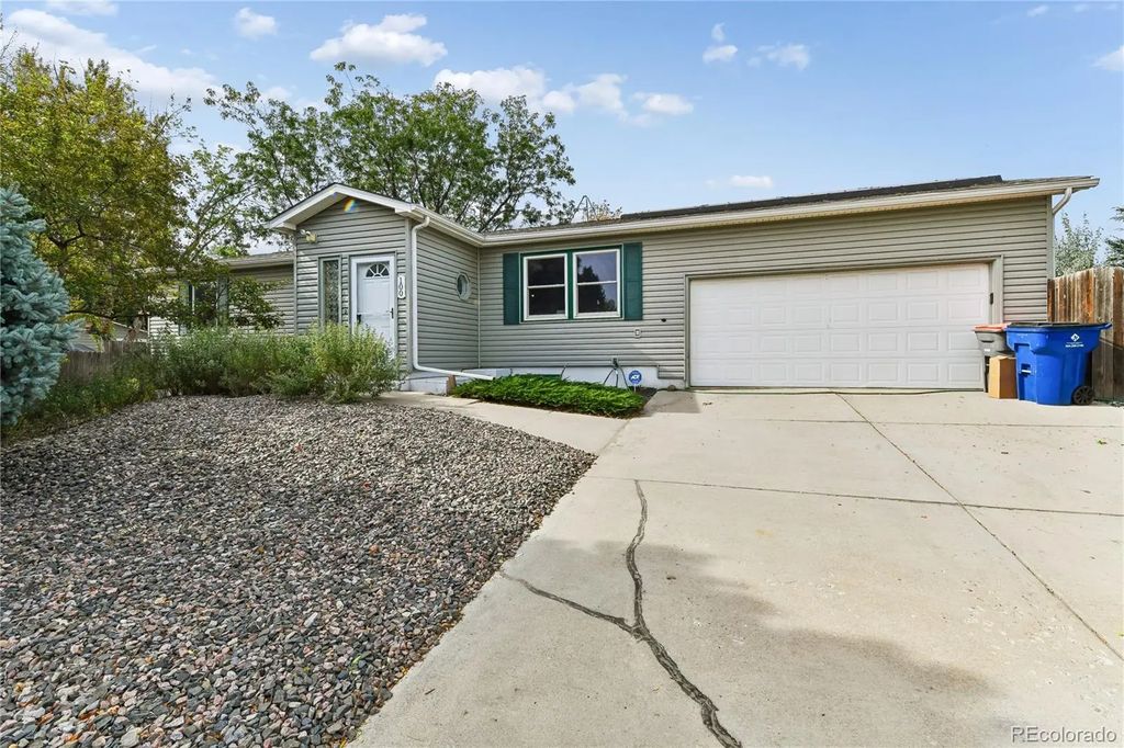 100 Flora Court, Frederick