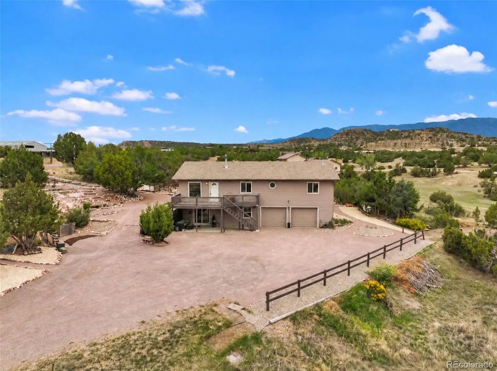 108 Yucca Avenue, Florence
