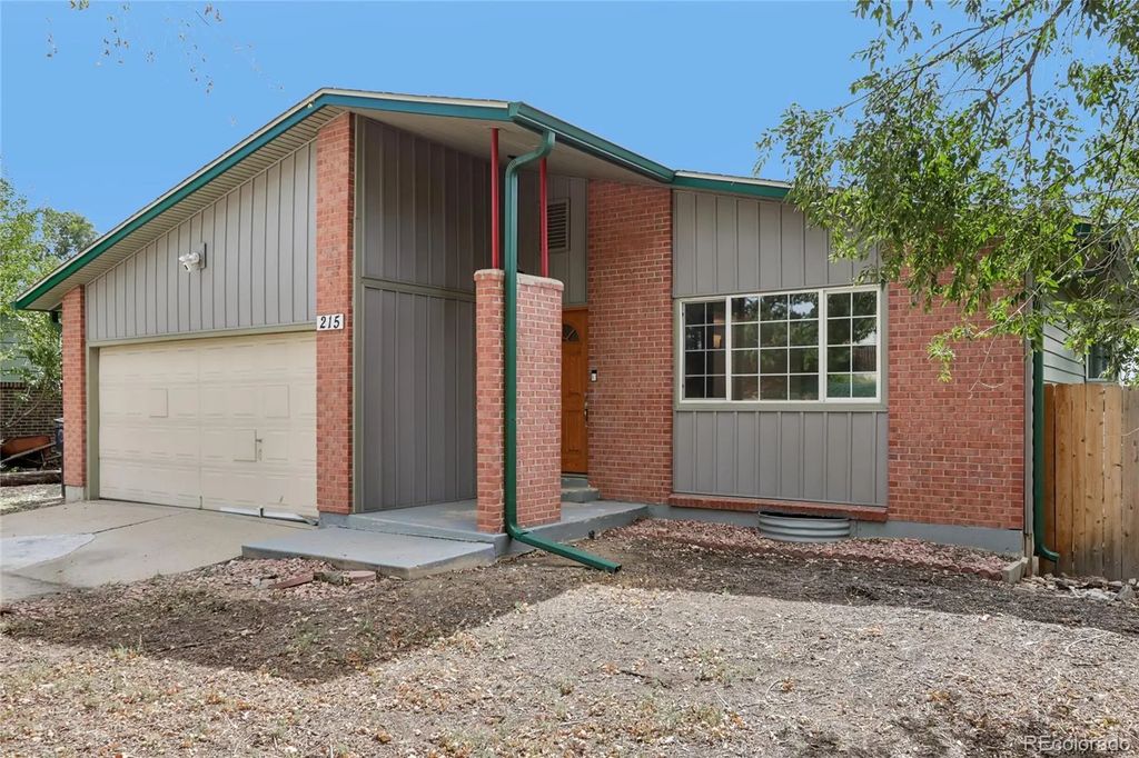 215 E 17th Avenue, Longmont
