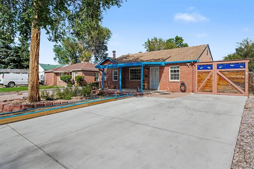1748 Nome Street, Aurora