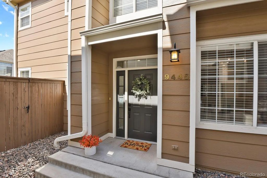 9445 Carlyle Park Place, Highlands Ranch