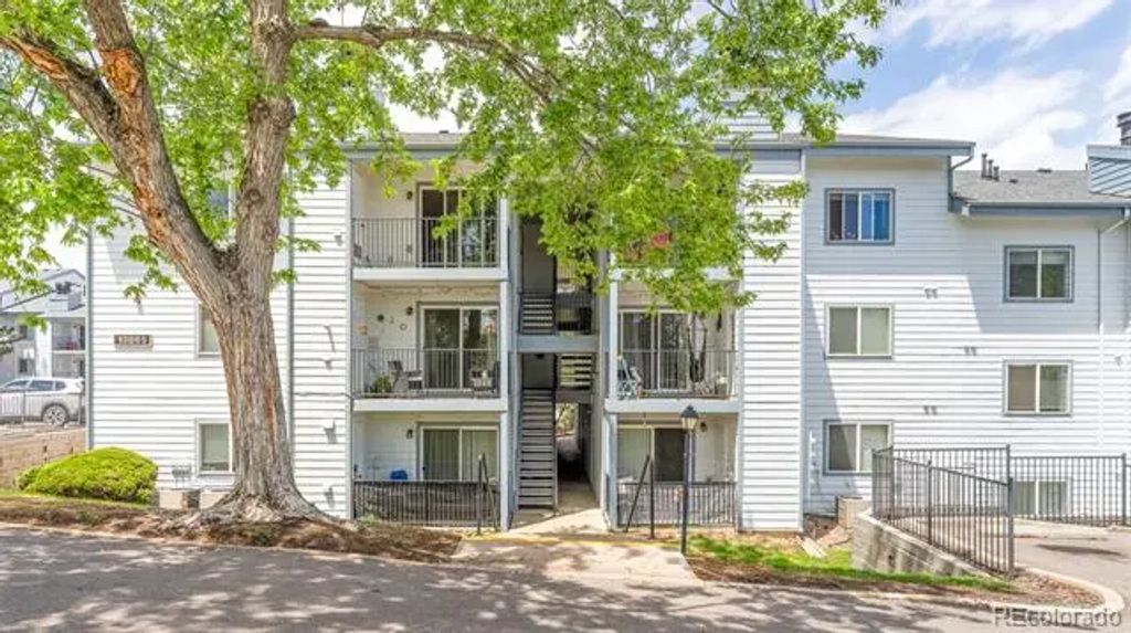 13085 W Cedar Drive 315, Lakewood