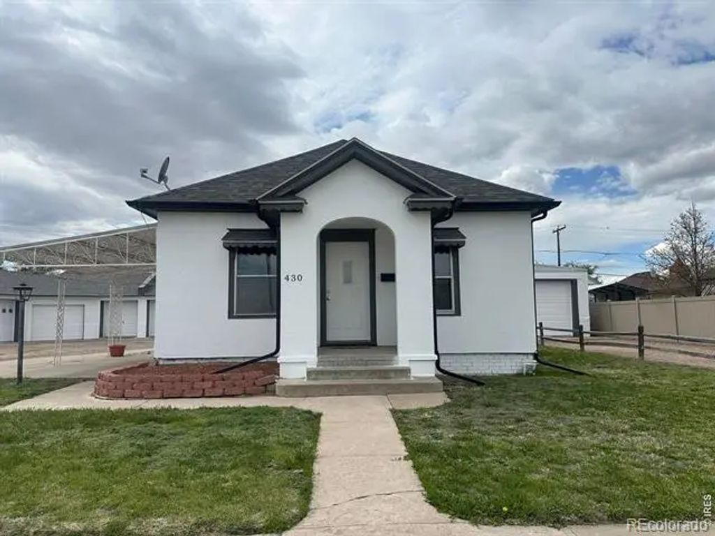 430 S Front Street, Sterling
