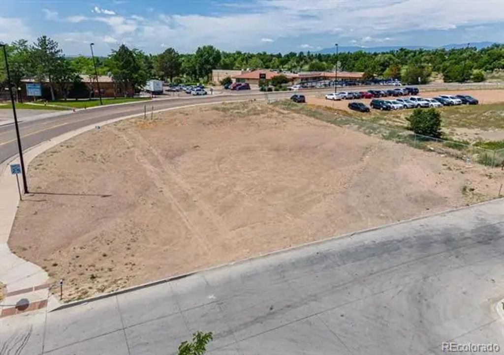 Club Manor Drive, Pueblo
