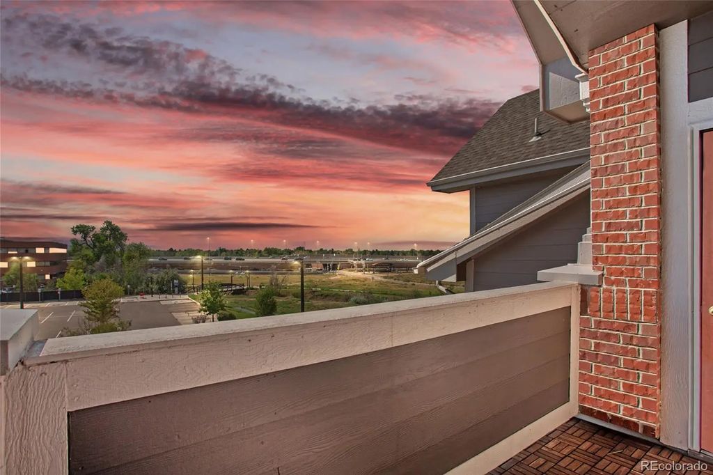 14241 E 1st Drive 304, Aurora
