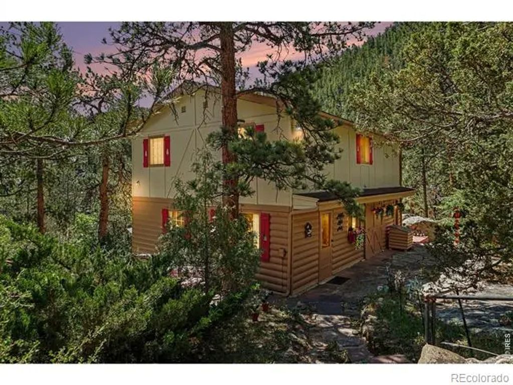 66 Flag Mountain Road, Drake