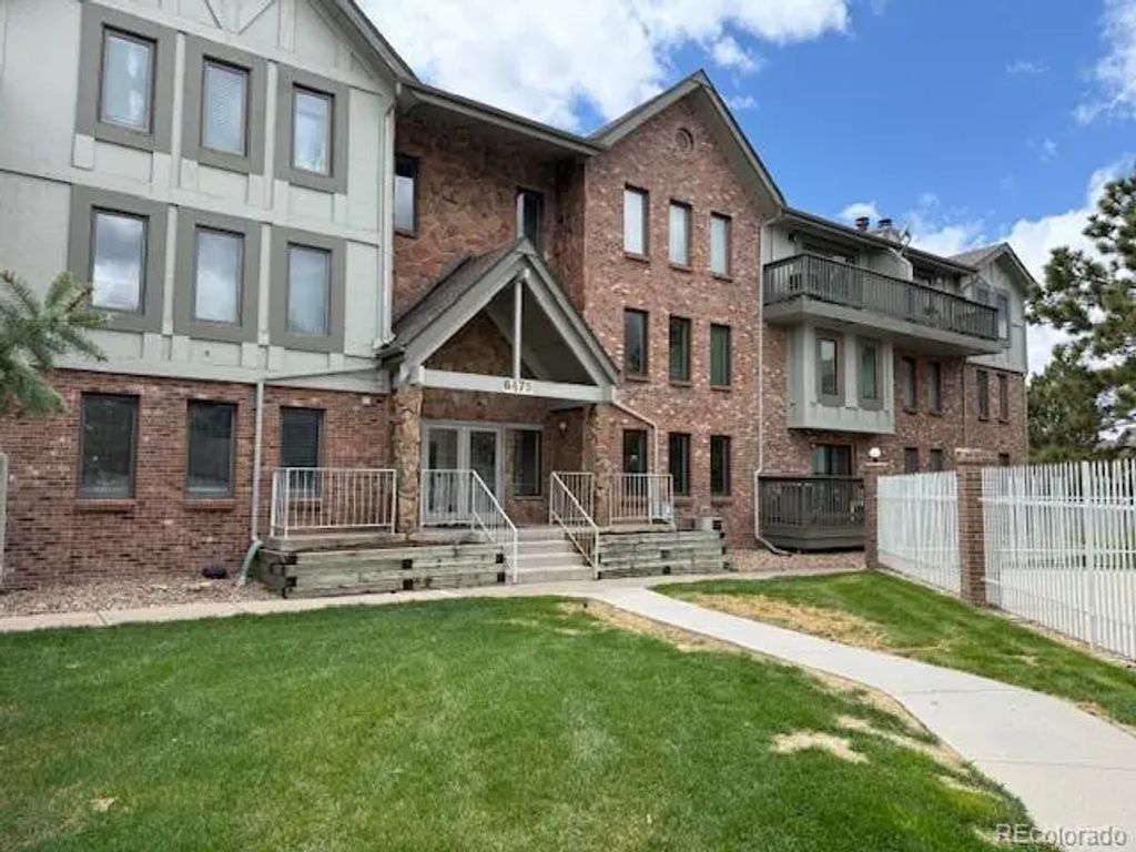 6475 S Dayton Street 102, Englewood