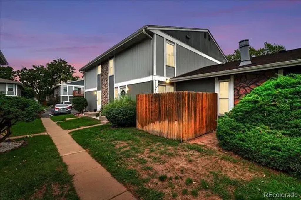 10001 E Evans 79b, Denver