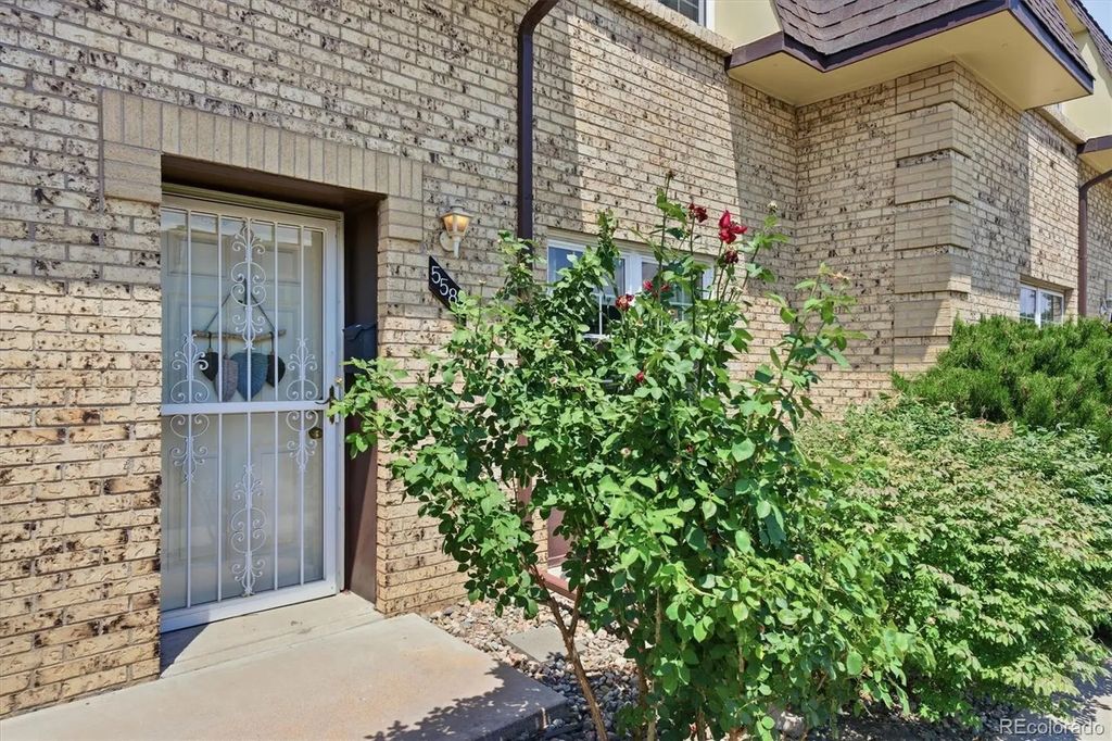 5583 S Lowell Boulevard, Littleton