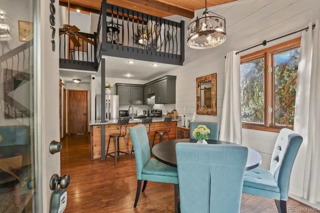 30671 Sun Creek Drive U, Evergreen