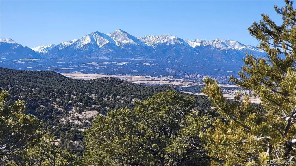 5460 Greenhorn Circle, Salida