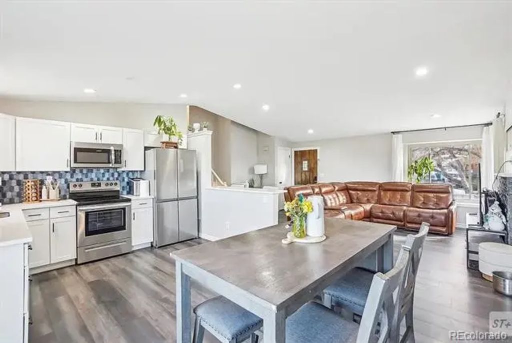 19003 E Oxford Drive, Aurora