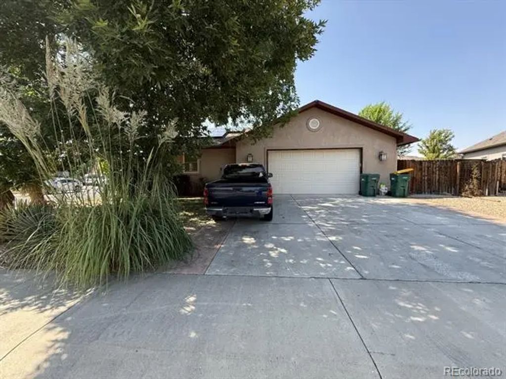 332 N Bookcliff Court, Fruita