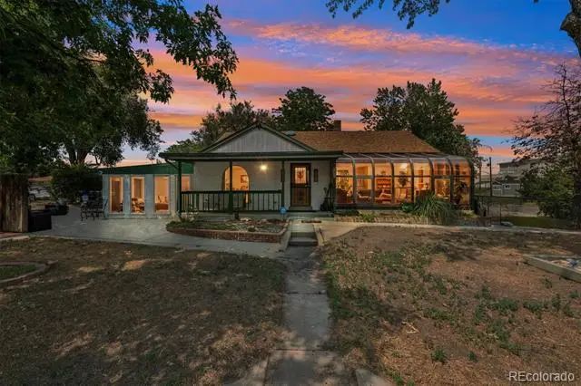 2601 W 52nd Avenue, Denver