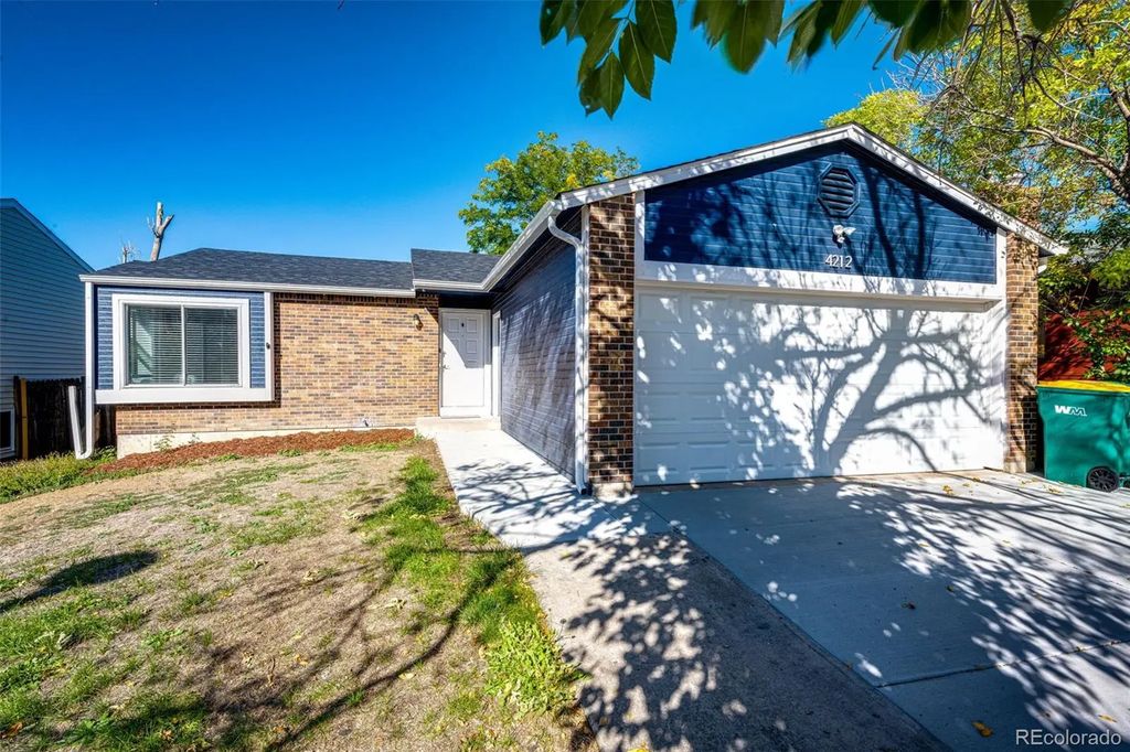 4212 S Cathay Way, Aurora