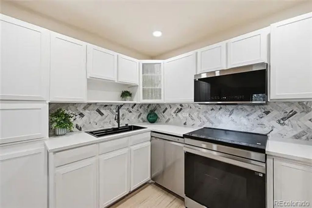 705 S Alton Way 4c, Denver