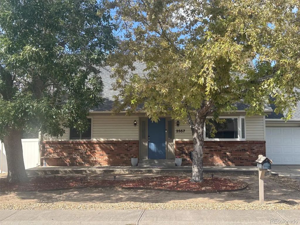2557 Skeel Street, Brighton