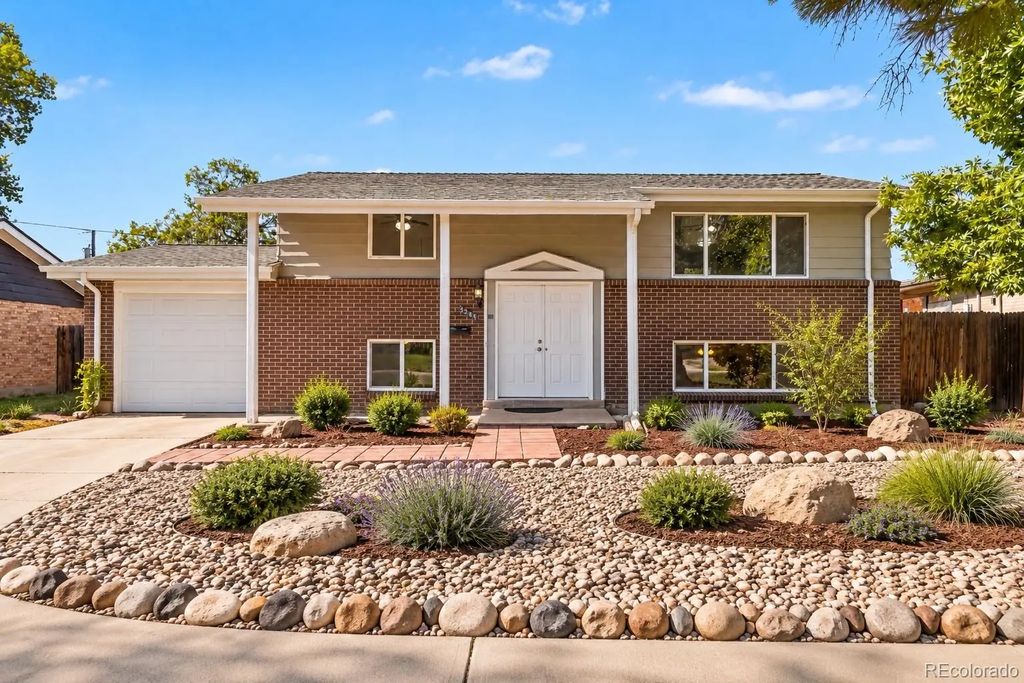 3241 Billings Street, Aurora