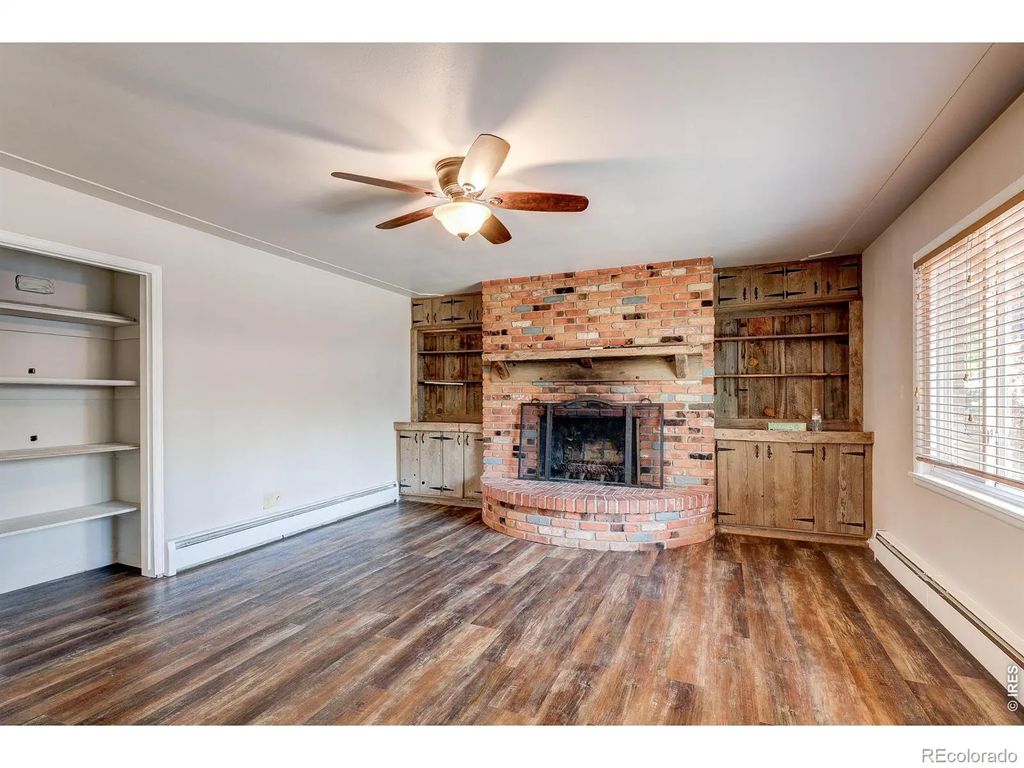 1827 Collyer Street, Longmont