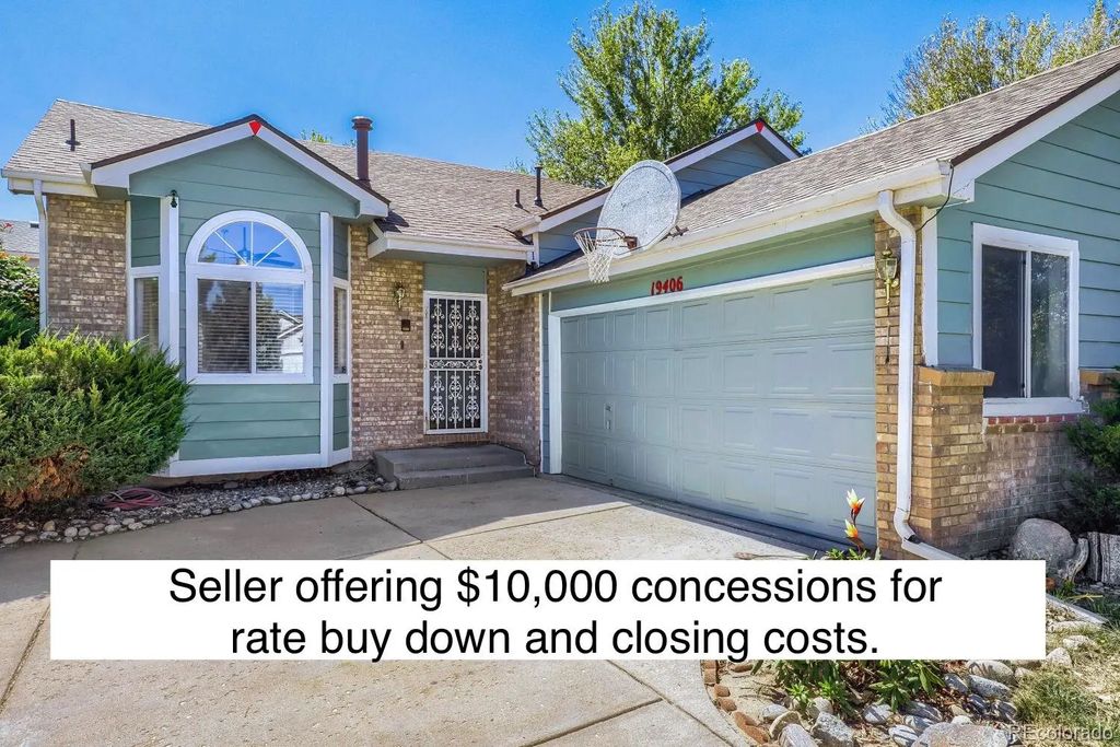 19406 E 45th Avenue, Denver
